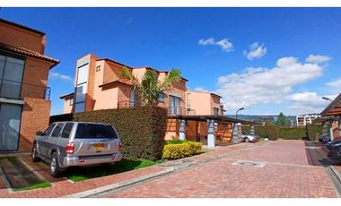 ARRIENDO CASA CAMPESTRE UNIFAMILIAR  CON BAÑO PRIVADO  EN CHIA