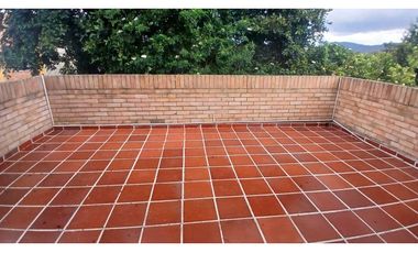 ARRIENDO CASA  UNIFAMILIAR EN LA VEREDA LA BALSA EN  CHIA