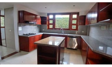 ARRIENDO CASA  UNIFAMILIAR EN LA VEREDA LA BALSA EN  CHIA
