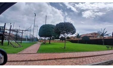 ARRIENDO CASA  UNIFAMILIAR EN LA VEREDA LA BALSA EN  CHIA
