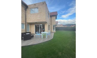 CASA EN VENTA EN CONJUNTO CERRADO EN CAJIC