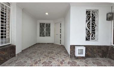 Casa con terraza en venta | Almendros de La Italia - Palmira