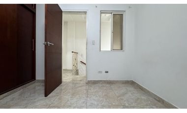 Casa con terraza en venta | Almendros de La Italia - Palmira