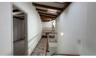 Casa con terraza en venta | Almendros de La Italia - Palmira