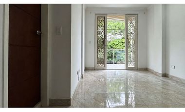 Casa con terraza en venta | Almendros de La Italia - Palmira