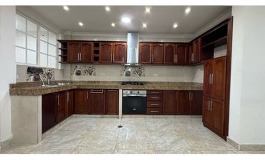 Casa con terraza en venta | Almendros de La Italia - Palmira