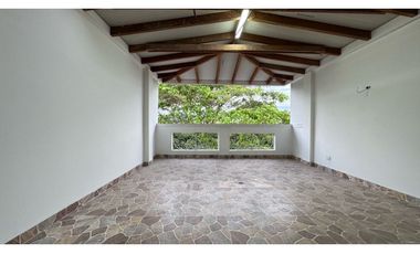 Casa con terraza en venta | Almendros de La Italia - Palmira