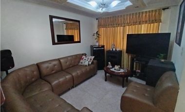 CASA EN VENTA EN PALMIRA BARRIO EL BOSQUE 2 PISOS + TERRAZA