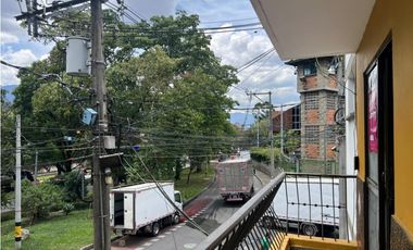 Se Arrienda Casa Local/Oficina en Caribe, Medellín