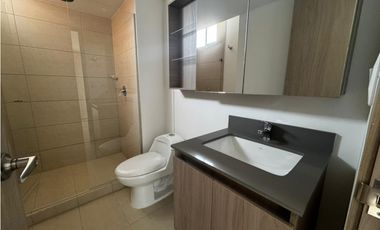 Se Arrienda Apartaestudio a Estrenar en Vivari, San Nicolas, Rionegro