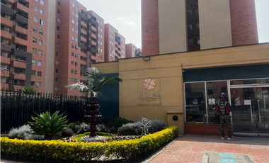 Venta de apartamento en conjunto cerrado en Madrid