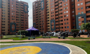 Venta de apartamento en conjunto cerrado en Madrid