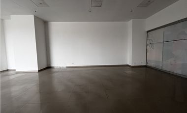 LOCAL COMERCIAL EN ARRIENDO EN C.C. NUESTRO BOGOTA