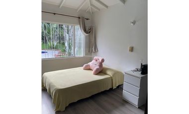 Venta Casa Campestre Chinauta Remodelada con Mirador y Cabaña
