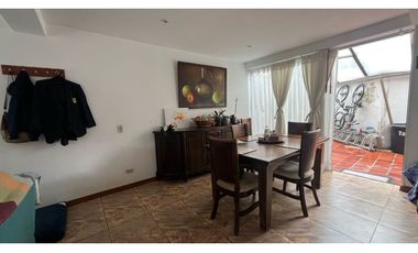 Vendo linda casa de dos niveles en Cajicá.