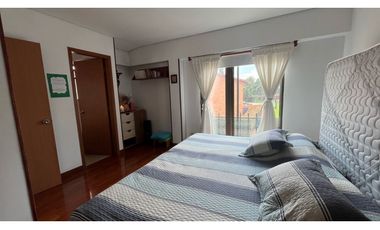 Vendo linda casa de dos niveles en Cajicá.