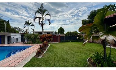 Casa campestre con piscina en venta | Tablones - Palmira, Valle