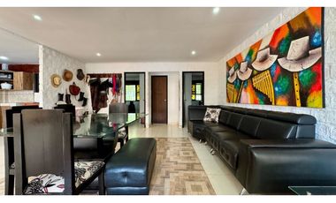 Casa campestre con piscina en venta | Tablones - Palmira, Valle