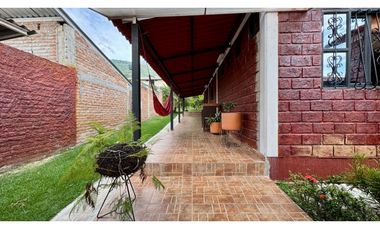 Casa campestre con piscina en venta | Tablones - Palmira, Valle
