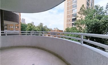 Arriendo apartamento en Medellín, el poblado, SIN MUEBLES