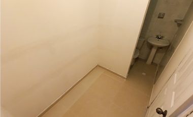 Arriendo apartamento en Medellín, el poblado, SIN MUEBLES