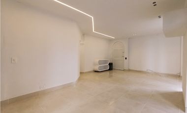 Arriendo apartamento en Medellín, el poblado, SIN MUEBLES