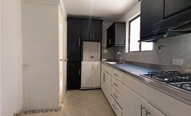 Arriendo apartamento en Medellín, el poblado, SIN MUEBLES