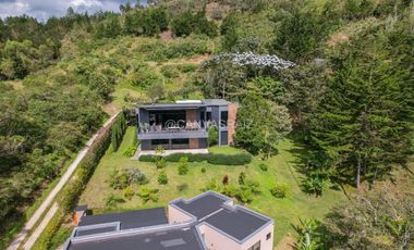 VENTA DE CASA CAMPESTRE EN CONDOMINIO EL RETIRO