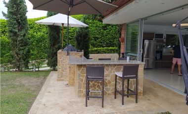 CASA CAMPESTRE EN VENTA,  EN SAN JERONIMO, ANTIOQUIA
