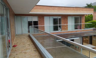 CASA CAMPESTRE EN VENTA,  EN SAN JERONIMO, ANTIOQUIA