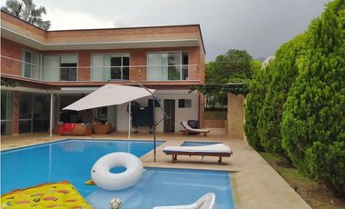 CASA CAMPESTRE EN VENTA,  EN SAN JERONIMO, ANTIOQUIA