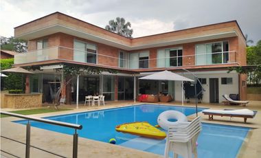 CASA CAMPESTRE EN VENTA,  EN SAN JERONIMO, ANTIOQUIA