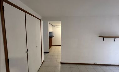 Se arrienda aparta estudio Poblado 50mt2
