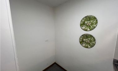 Se arrienda aparta estudio Poblado 50mt2