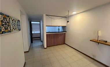 Se arrienda aparta estudio Poblado 50mt2