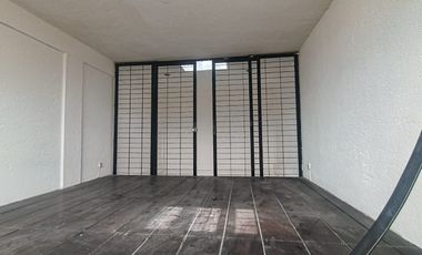 Local - Fraccionamiento Lomas de Ahuatlán