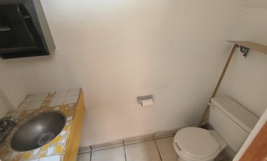 Local - Fraccionamiento Lomas de Ahuatlán