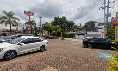 Local - Fraccionamiento Lomas de Ahuatlán