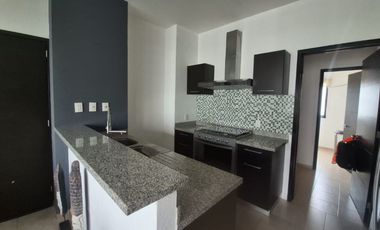 Departamento  en Paraíso Country Club Emiliano Zapata - LLR-175-De