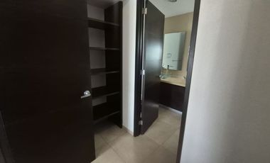 Departamento  en Paraíso Country Club Emiliano Zapata - LLR-175-De