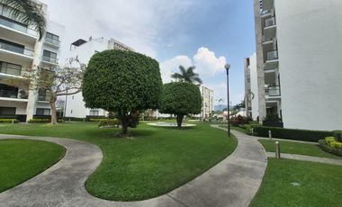 Departamento  en Paraíso Country Club Emiliano Zapata - LLR-175-De