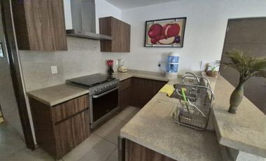 Departamento  en Paraíso Country Club Emiliano Zapata - LLR-174-De