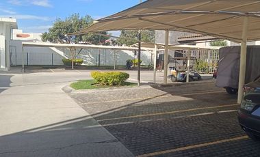 Departamento  en Paraíso Country Club Emiliano Zapata - LLR-174-De