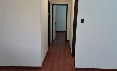 Casa en Arriendo en LINDA CASA CON PISCINA EN SECTOR RESIDENCIAL DE CURACAVI