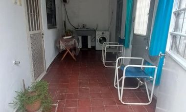 Casa con Departamento en venta en Quilmes Este
