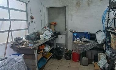 Casa con Departamento en venta en Quilmes Este