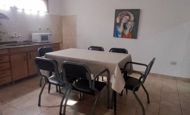 Casa con Departamento en venta en Quilmes Este