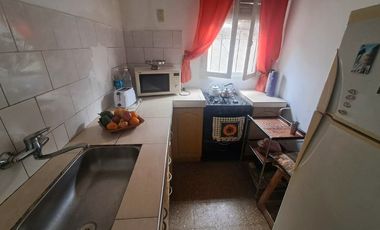 Casa con Departamento en venta en Quilmes Este