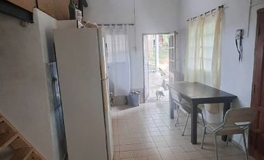 Casa con Departamento en venta en Quilmes Este