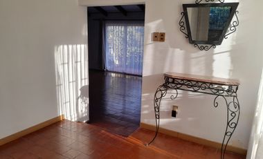 HERMOSA Y AMPLIA CASA , EN EXCLUSIVO SECTOR DE REÑACA